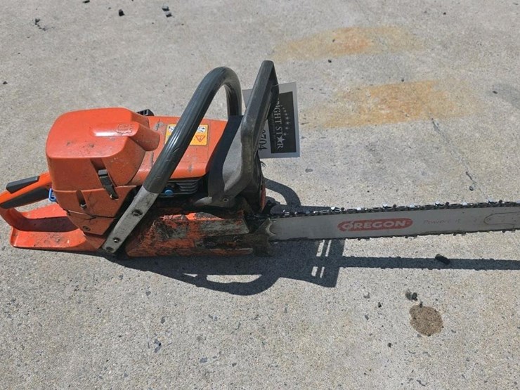 #102-•-husqvarna-390-xp-chainsaw-image-3