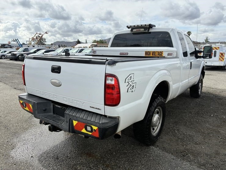 2012-ford-f250-sd-image-3