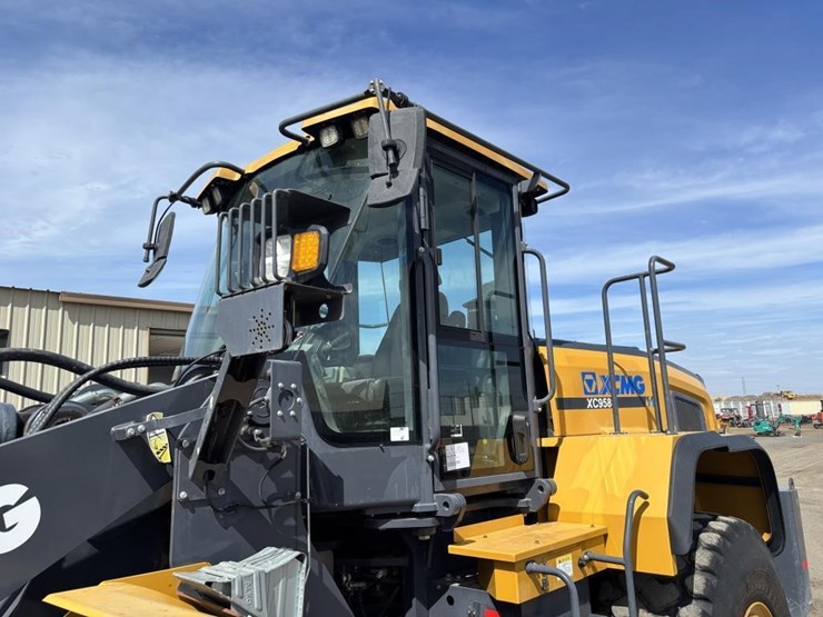 2022-xcmg-xc958u-image-35