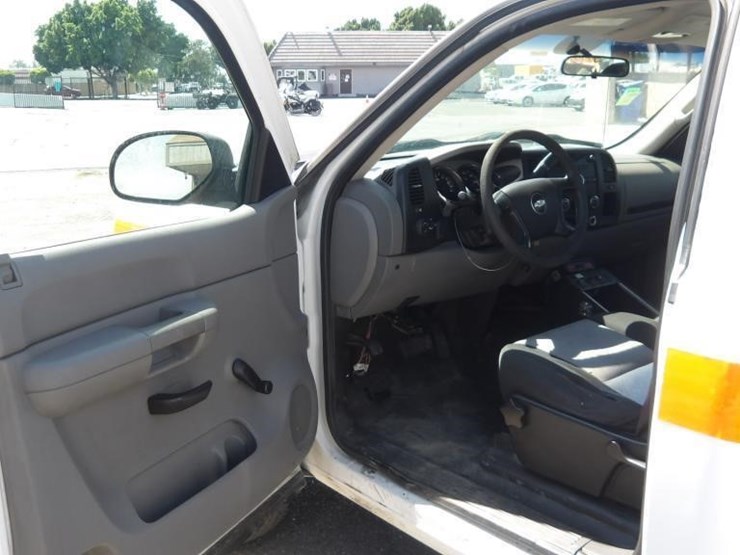2007-chevrolet-silverado-2500-image-14