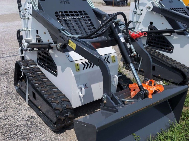 zjg-mini-skid-steer-loader-zj-380-(white)---15hp-image-1