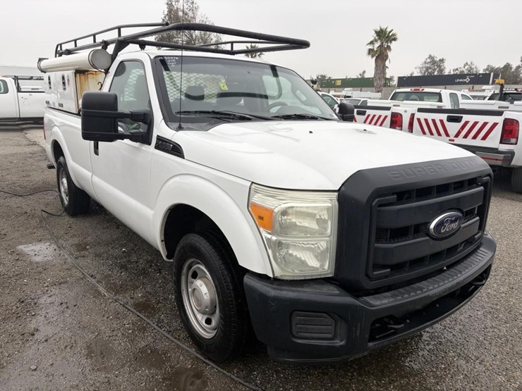 2012-ford-f350-image-2