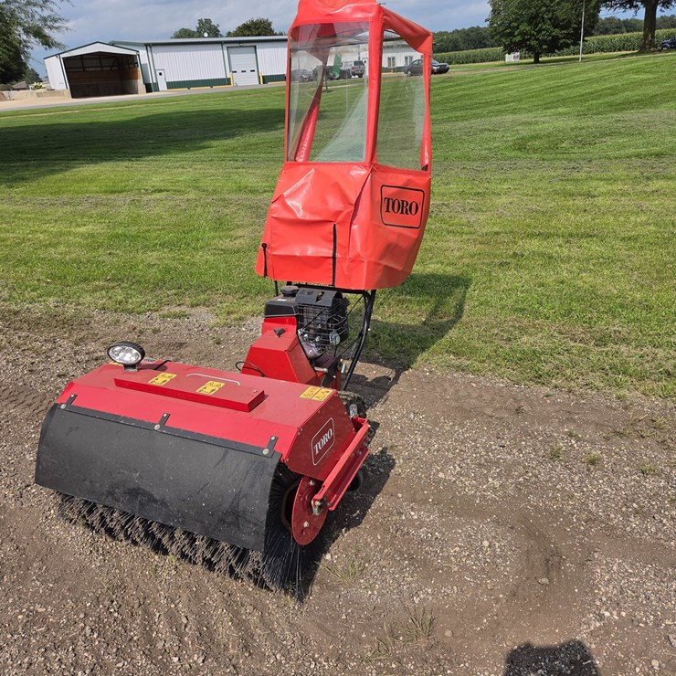 #450 • Toro Power Broom
