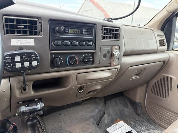 2003-ford-f450-image-17