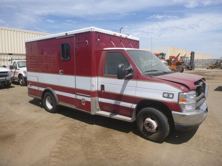 2019-ford-e350-image-2