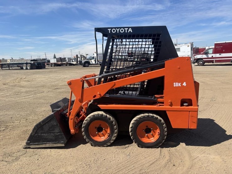 toyota-3sdk-skid-steer-loader-image-5