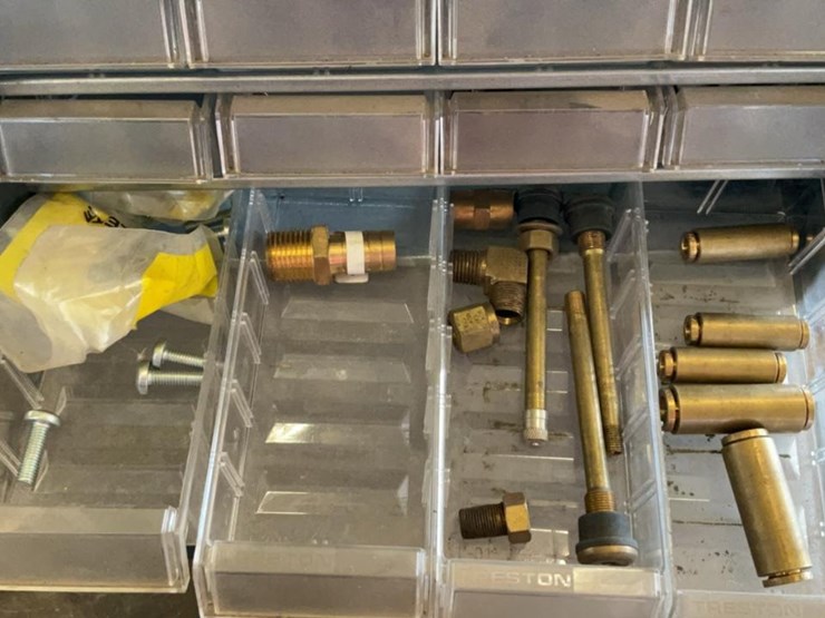 #245-•-hydraulic-hoses-image-18