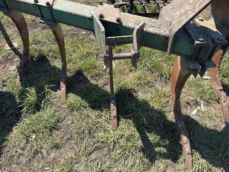 john-deere-7-image-9