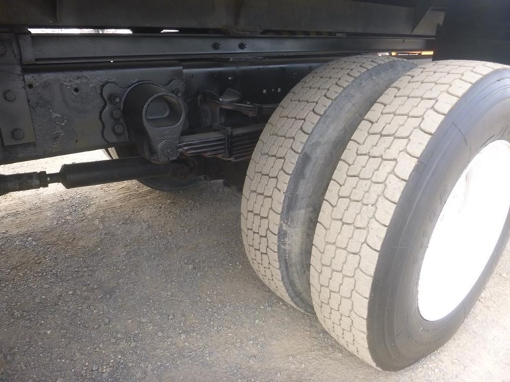 2003-ford-f750-image-28
