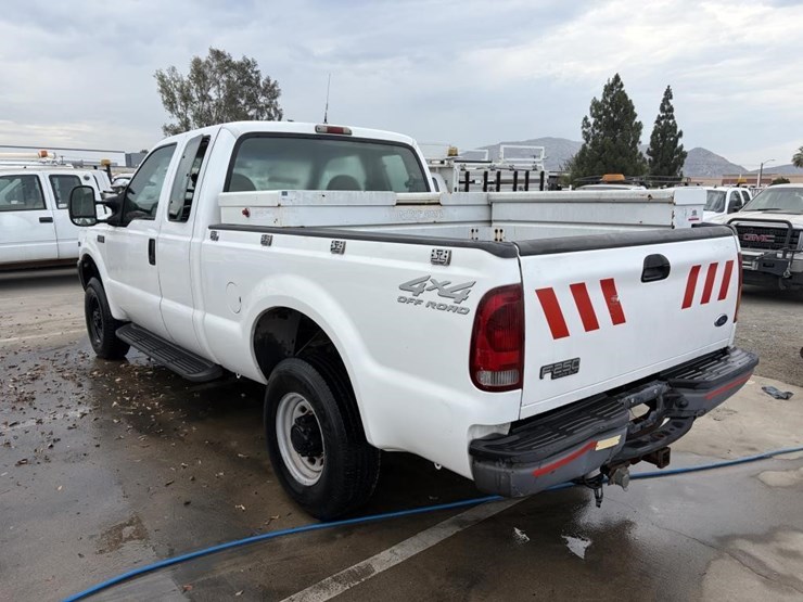 2002-ford-f250-image-4