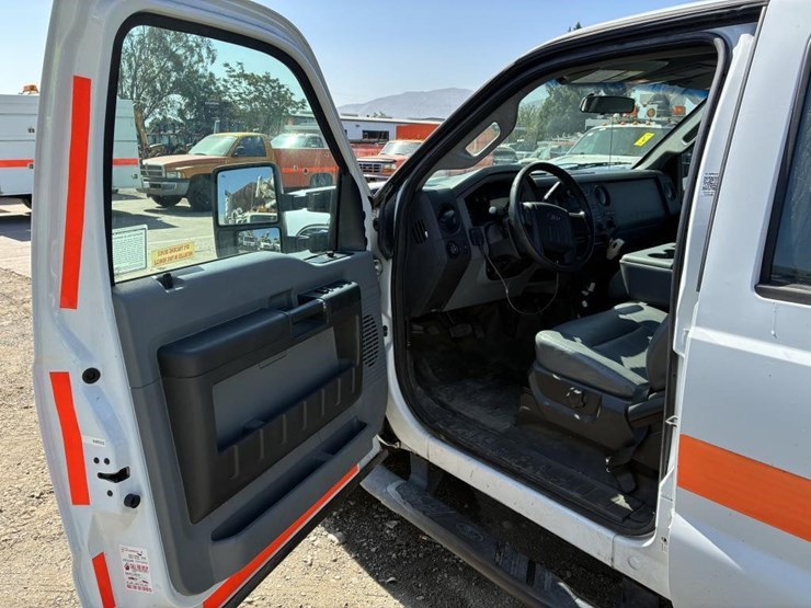 2014-ford-f250-image-17