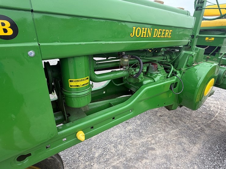 1950-john-deere-b-image-10