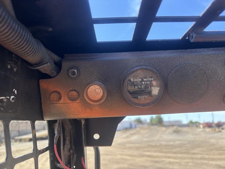 toyota-3sdk-skid-steer-loader-image-21