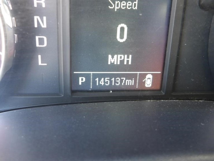 2018-chevrolet-silverado-1500-image-17