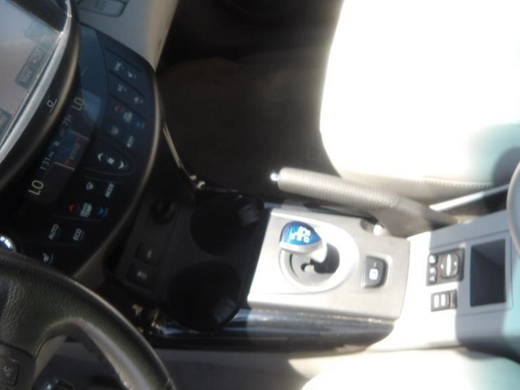 2012-toyota-rav4-image-21
