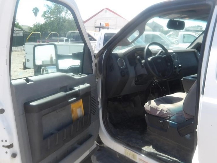 2015-ford-f450-image-18