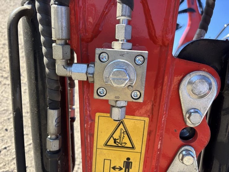 2026-tpm-18hh-hydraulic-excavator-image-9