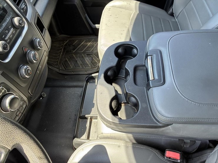 2016-dodge-ram-1500-image-18