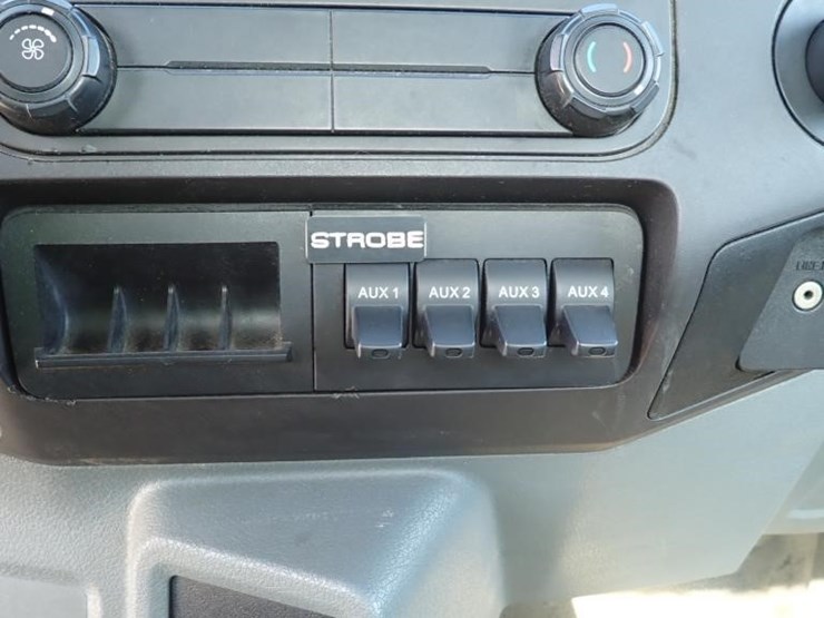 2013-ford-f650-image-18