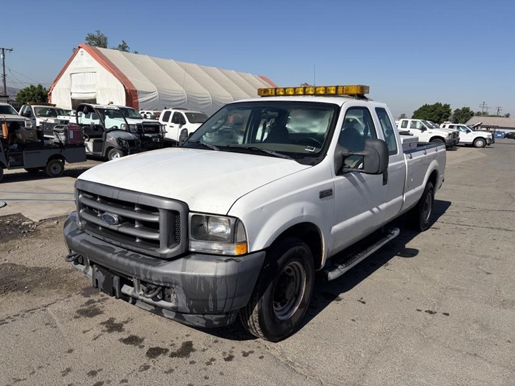 2004-ford-f250-image-1