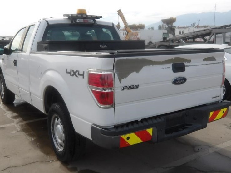 2014-ford-f150-xl-image-4