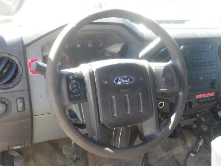 2012-ford-f550-image-18