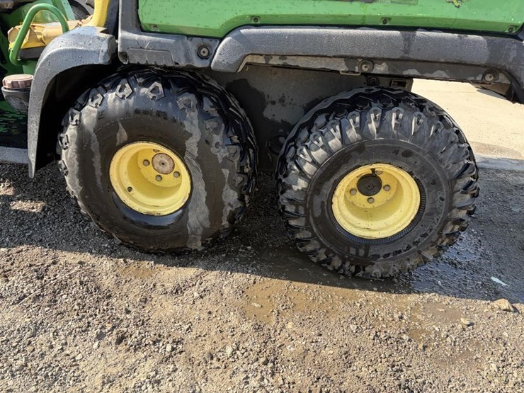 2010-john-deere-gator-image-5