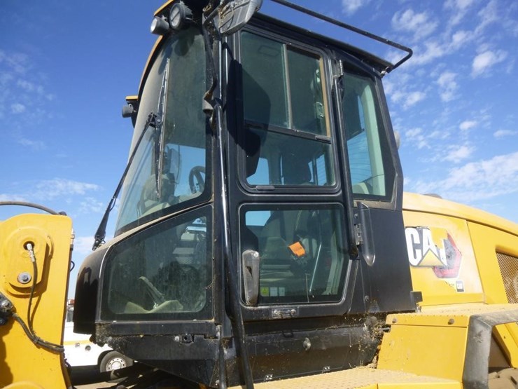 2022-caterpillar-930m-image-7