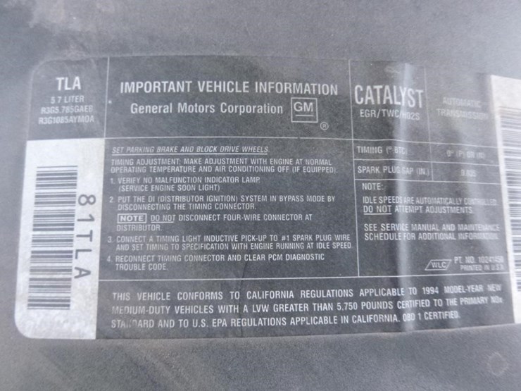 1994-chevrolet-suburban-image-12