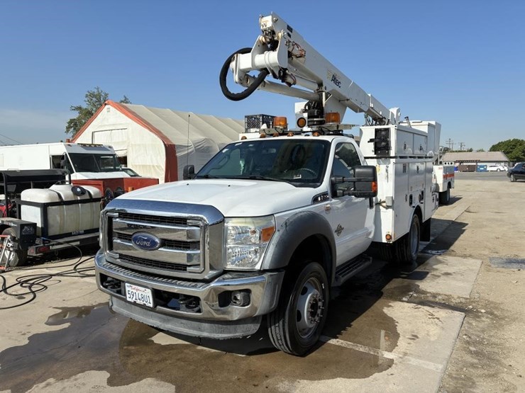 2015-ford-f550-image-1