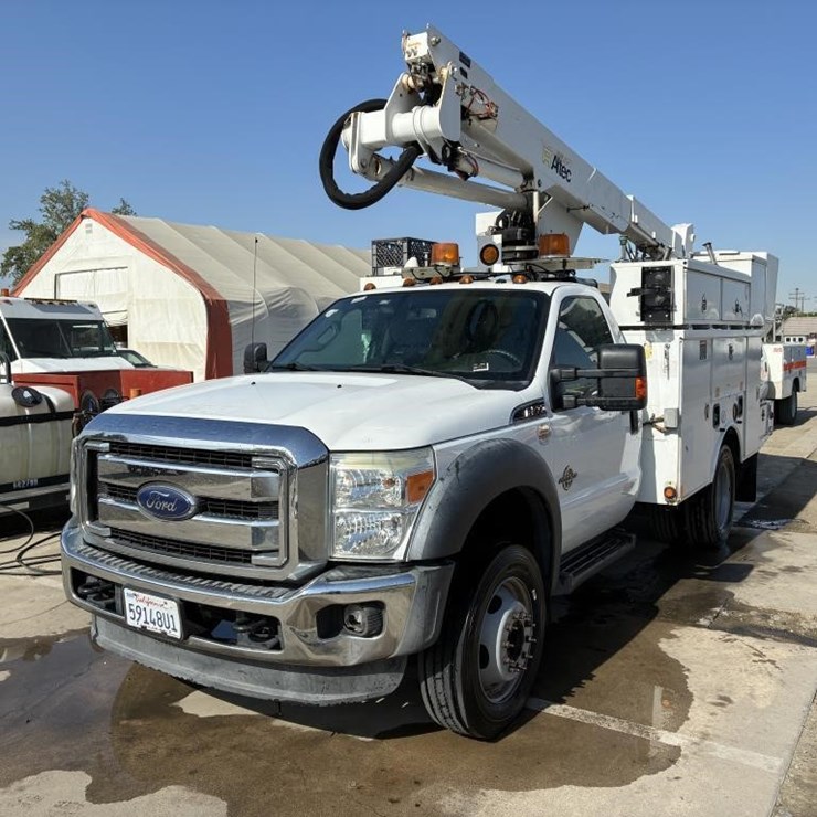 2015 FORD F550