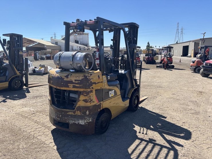 2016-caterpillar-2c6000-image-3