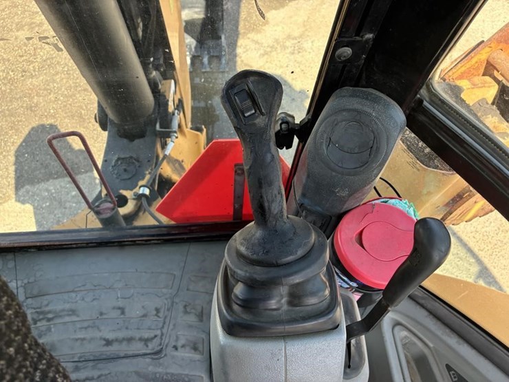 2007-caterpillar-430e-image-33
