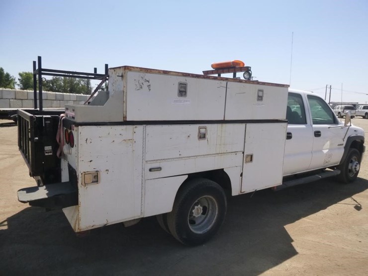 2001-chevrolet-3500-image-4