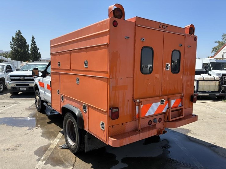 2001-ford-f450-image-4