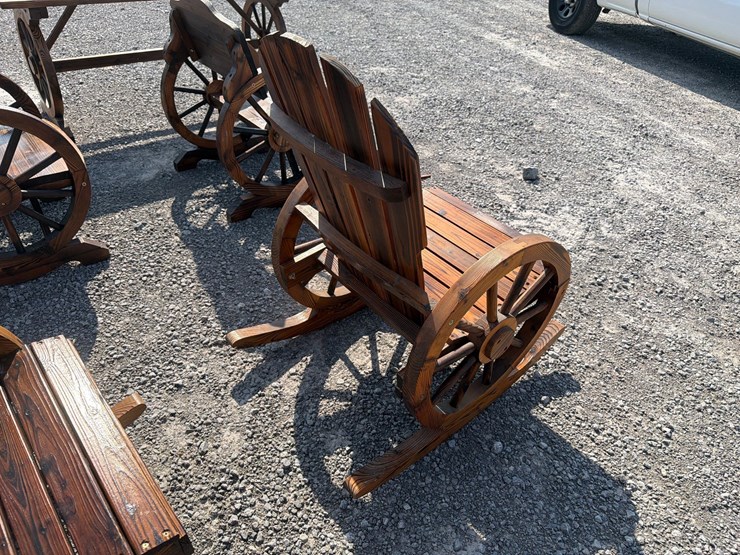 #81-•-wagon-wheel-rocking-chair-image-3