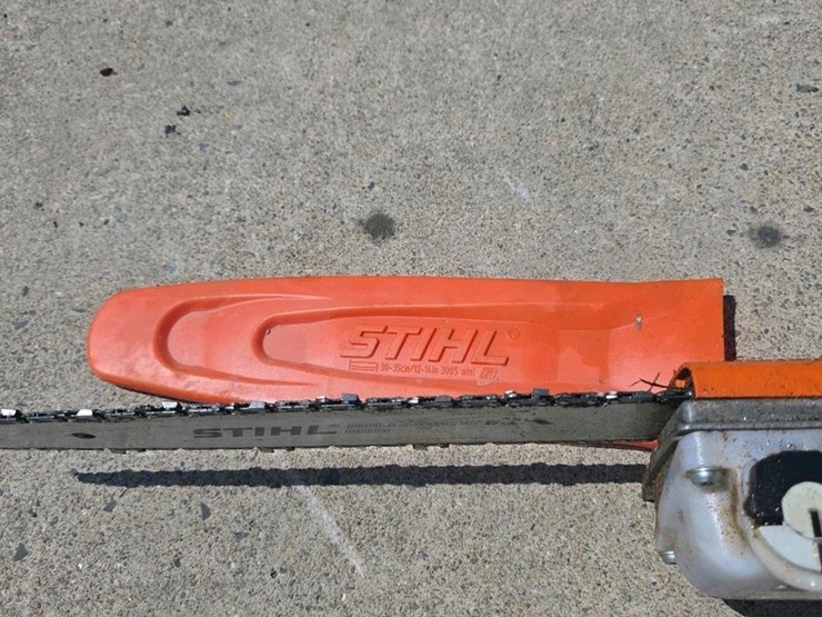 #101-•-stihl-ht-131-pole-pruner-image-16
