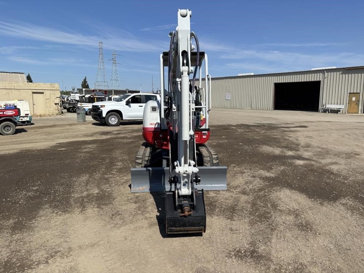 2022-takeuchi-tb235-2-image-6
