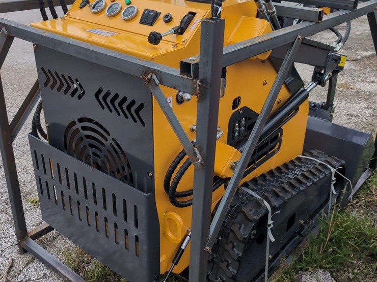 zjg-mini-skid-steer-loader-zj-380-(yellow)---15hp-image-10