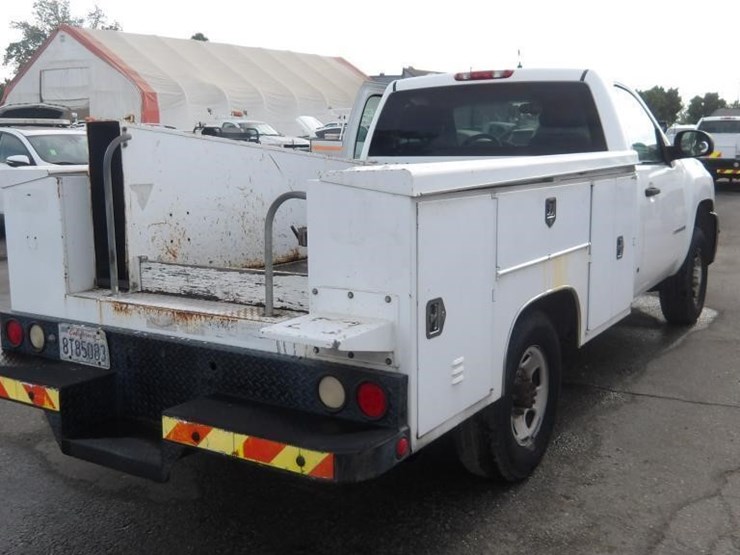 2008-chevrolet-silverado-2500-image-4