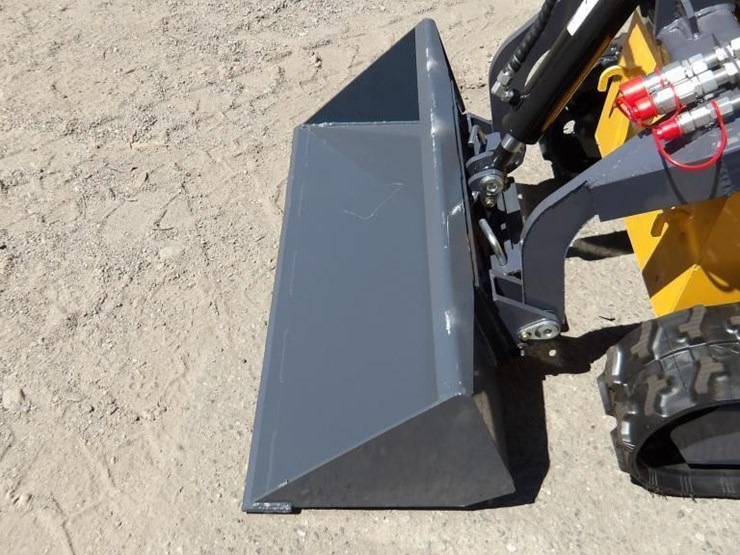 2026-zjz-380-skid-steer-track-loader-image-5