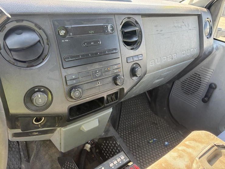 2011-ford-f350-image-15