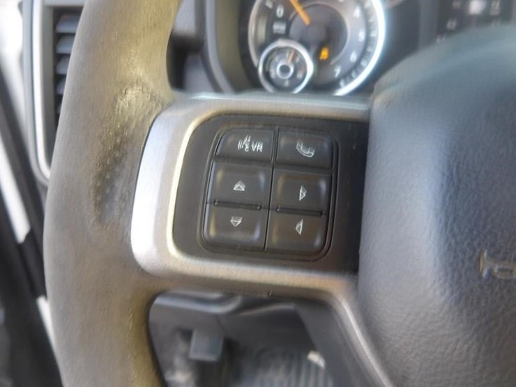 2019-dodge-ram-2500-image-30