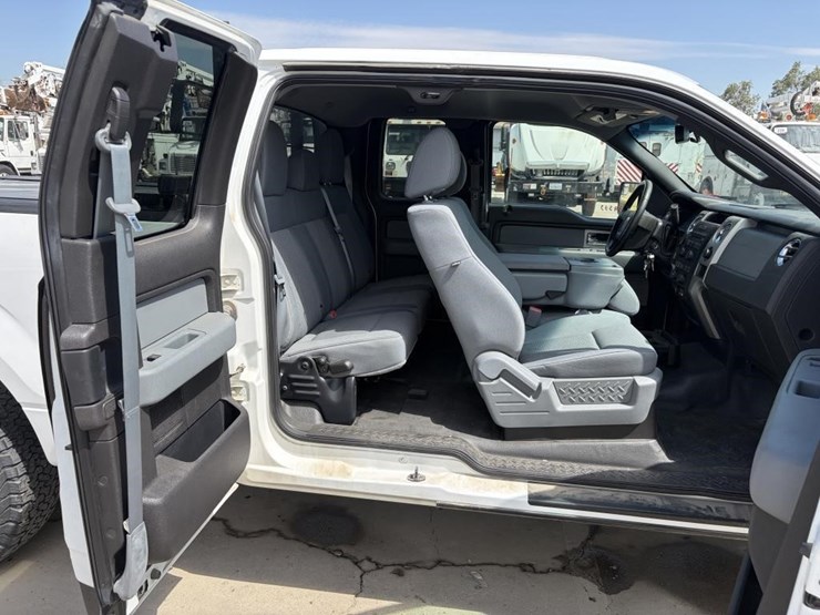 2011-ford-f150-image-11