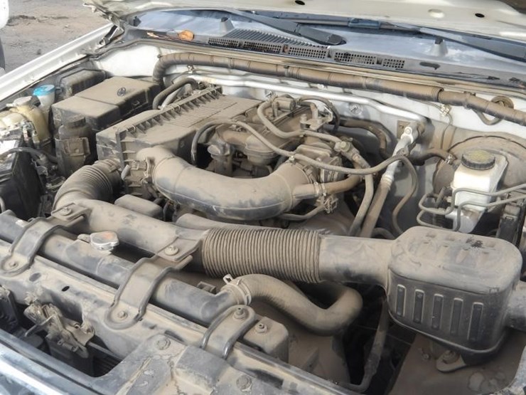 2016-nissan-frontier-image-9