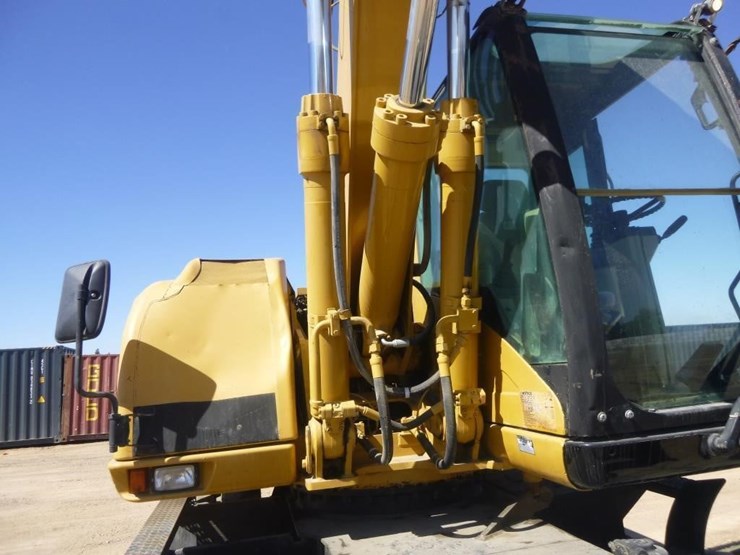 2005-caterpillar-m318c-image-33
