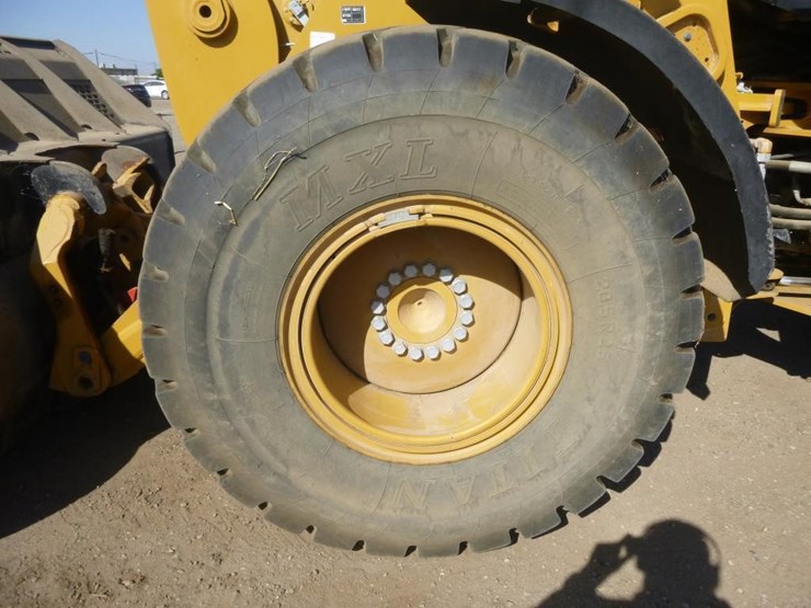2022-caterpillar-930m-image-42