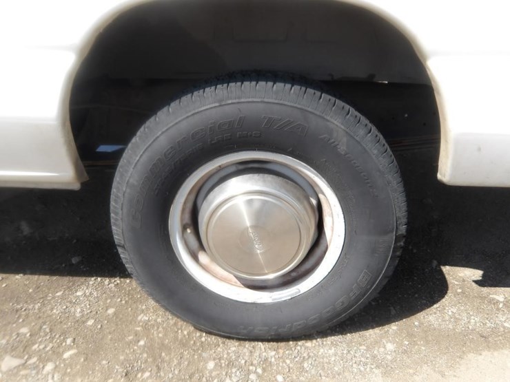 2002-ford-e350-image-5