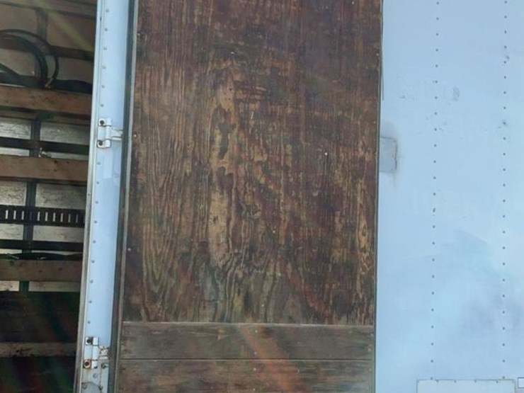 #360-•-1997-international-navistar-box-truck-image-38