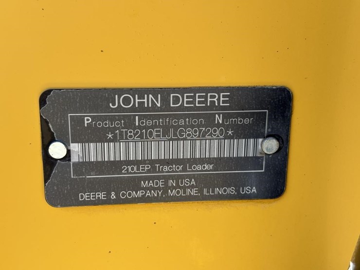 2020-deere-210l-image-75